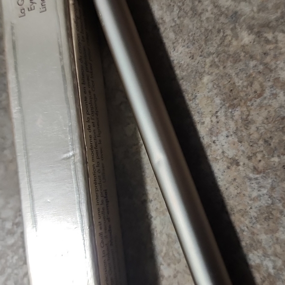 Stila La Quill Precision Eyeliner Brush - Picture 5 of 5